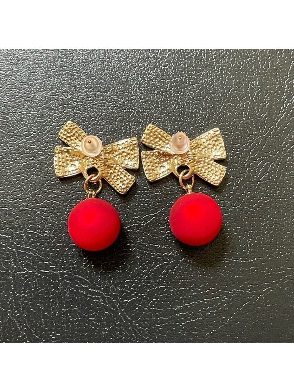 Earrings Red Ornament With Bow Gold Tone With Rhinestones Christmas Holiday - Picture 6 of 6
